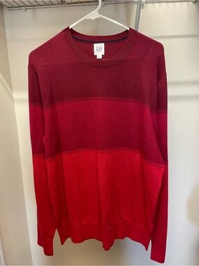 Gap Men Light Sweater